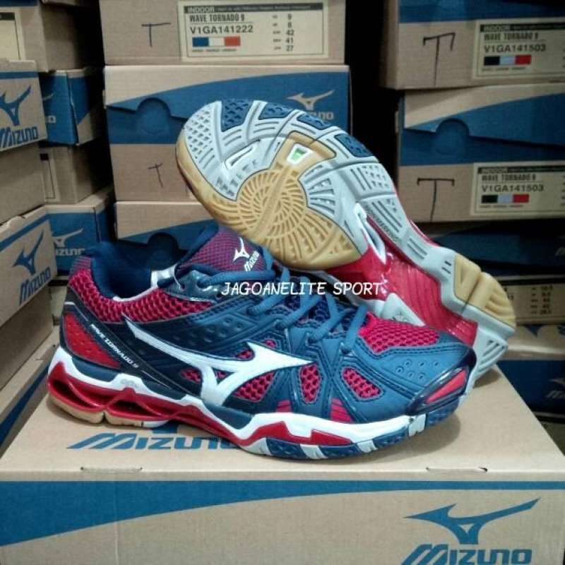 Mizuno tornado clearance 9 warna hitam
