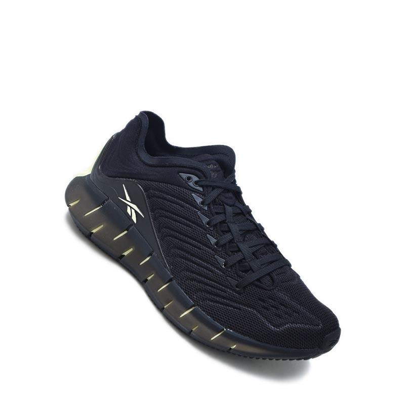 reebok retro joggers in black bq5422