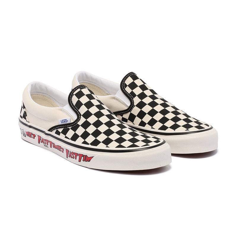 Harga vans slip best sale on original