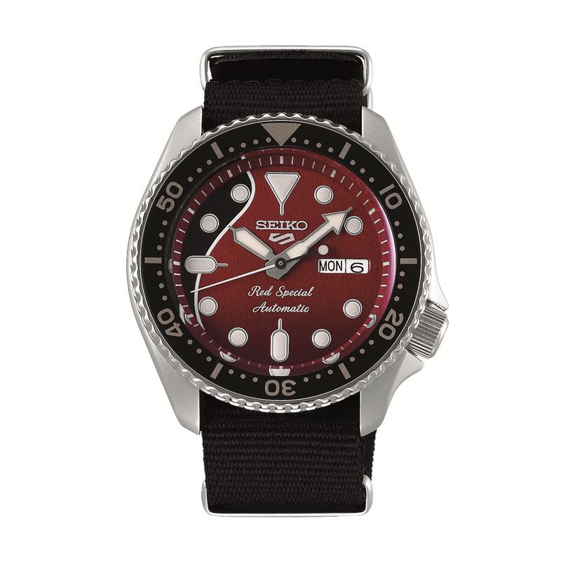 Jam may may seiko store