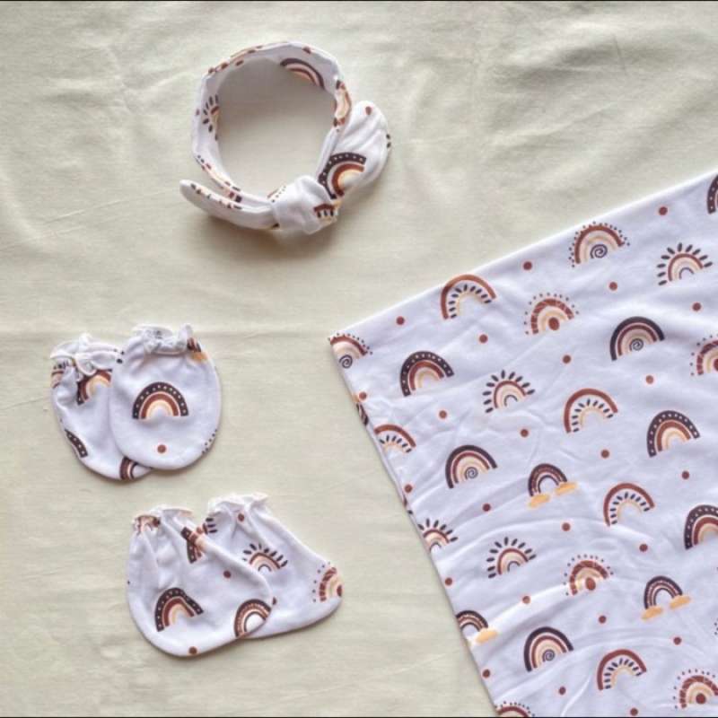 Promo Bedong swaddle Set Dengan Topi Dan Sarung Tangan Kaki Selimut Bayi Light Grey Hb Whiterainbow Hb Diskon 35 Di Seller Bos Kiwil Serua Kota Depok Blibli