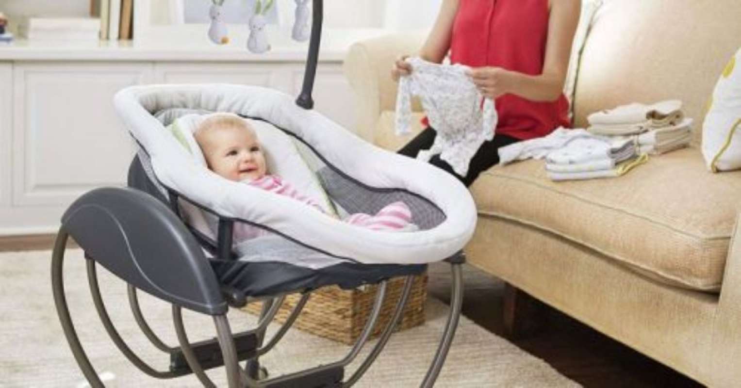 Graco dreamglider gliding outlet seat and sleeper