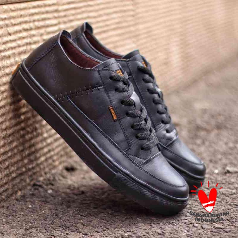 Jual Sepatu Pria Casual Kulit Asli 100 Sapi Premium Original Sukaregang Garut Online Oktober 2020 Blibli Com