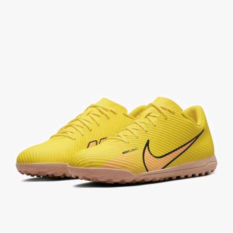 Sepatu futsal nike 2017 terbaru sale