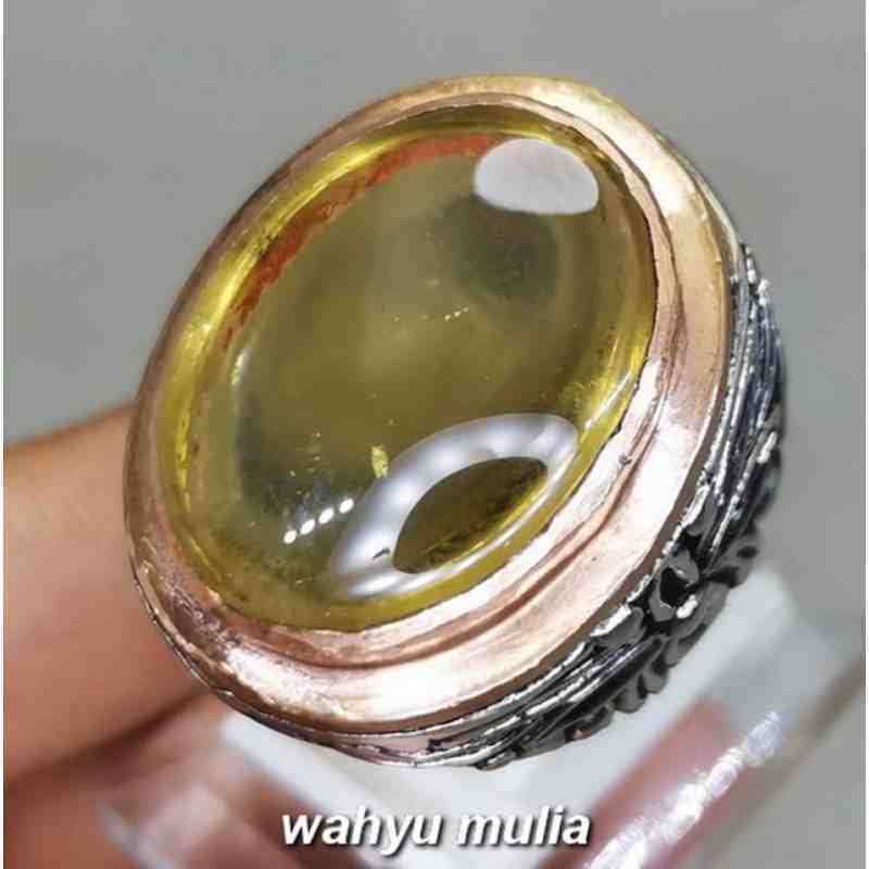 batu kecubung kuning kalimantan