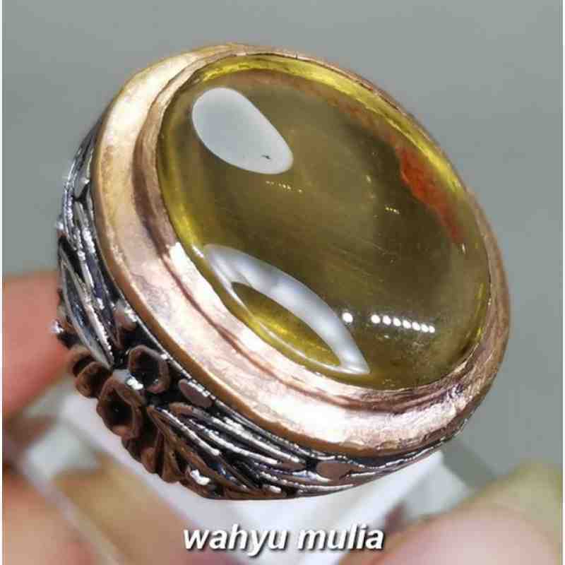 batu kecubung kuning kalimantan