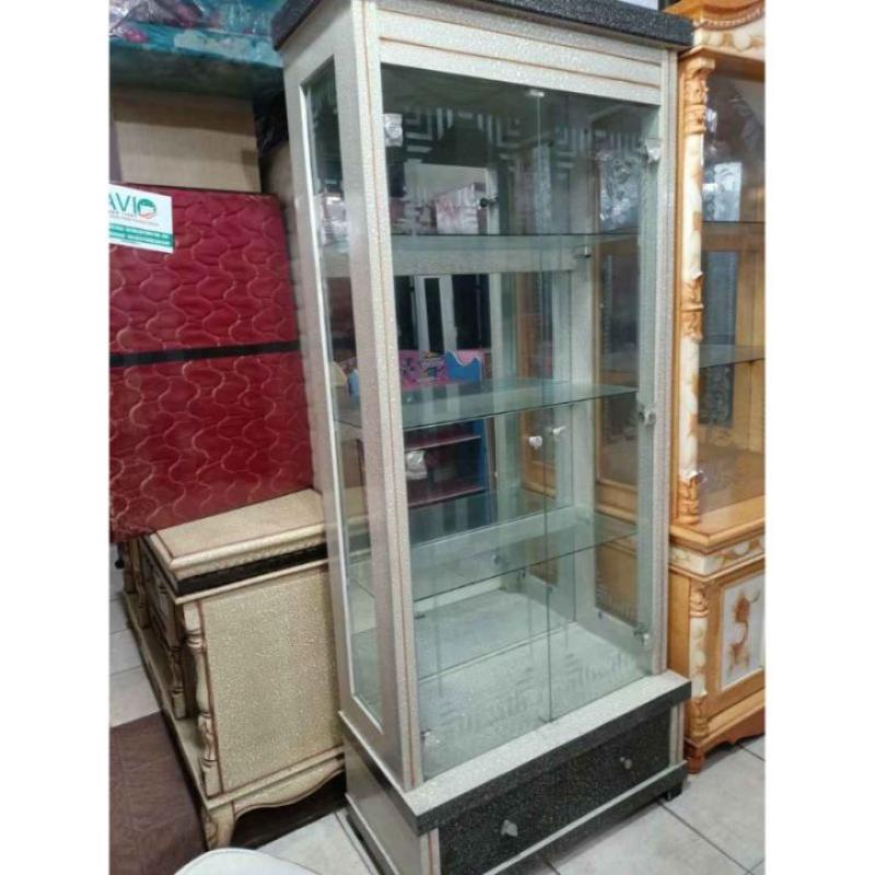 Lemari Pajangan 2 Pintu Terbaru Agustus 2021 Harga Murah Kualitas Terjamin Blibli