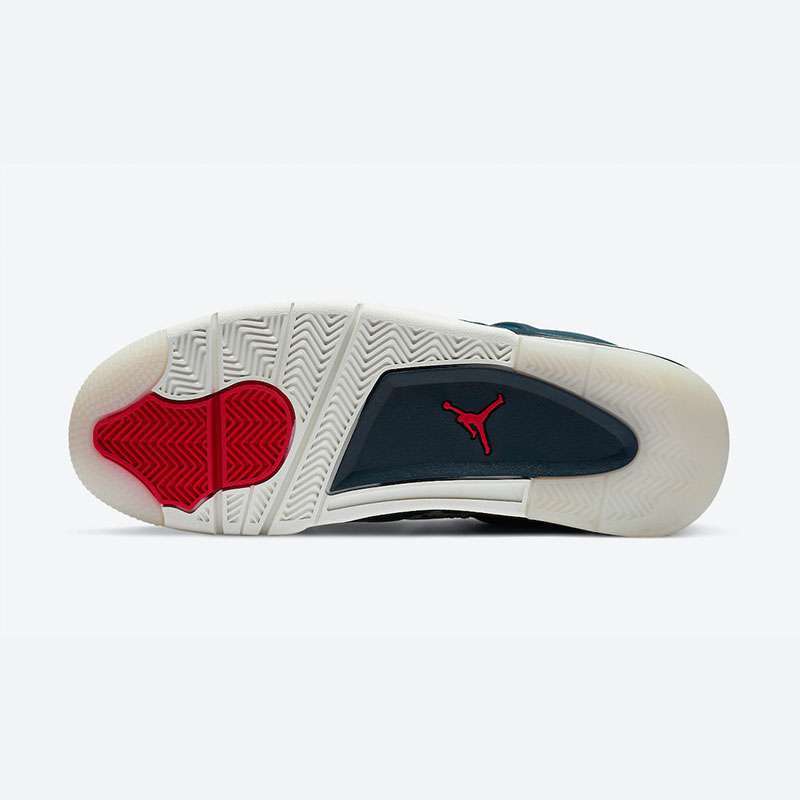 Jual NIKE Air Jordan 4 Sashiko di 
