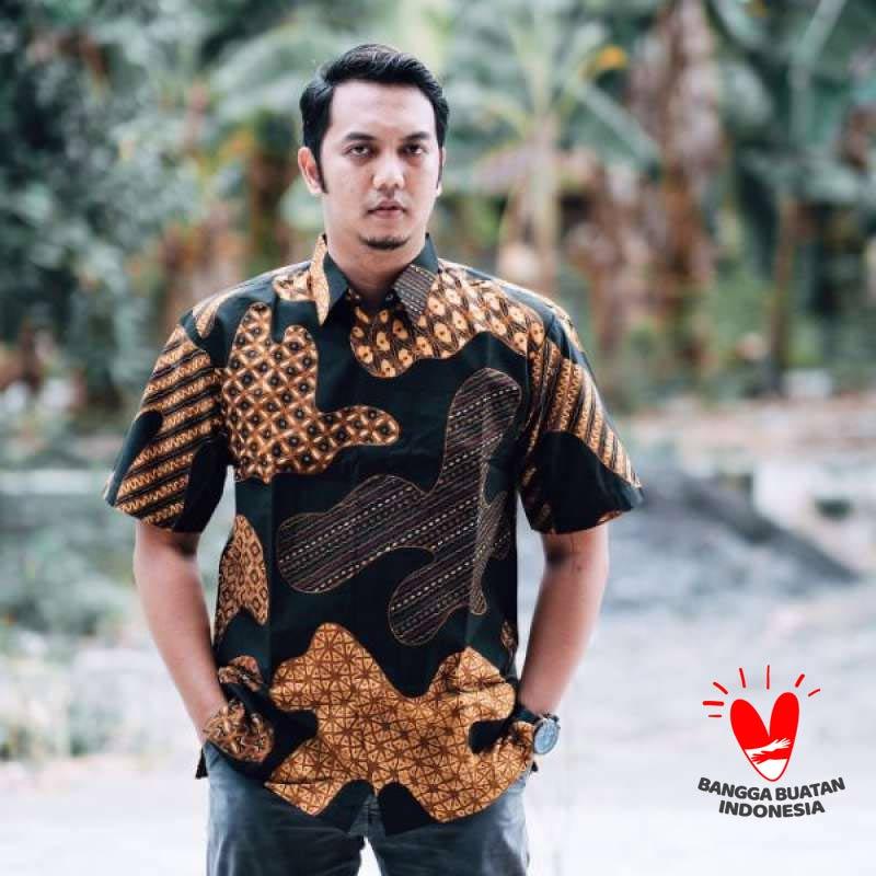 Jual Batik Naufa Kencana Batik Kemeja Pria Lengan Pendek Nk 40 Terbaru Juli 2021 Blibli