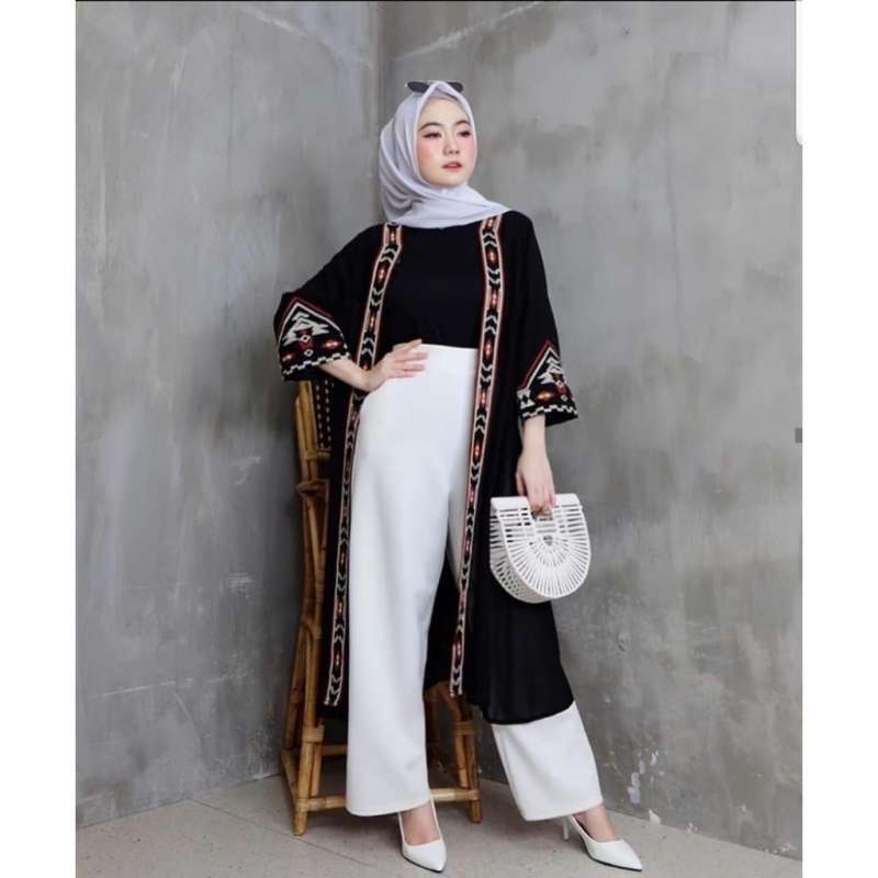 Cardigan outer clearance