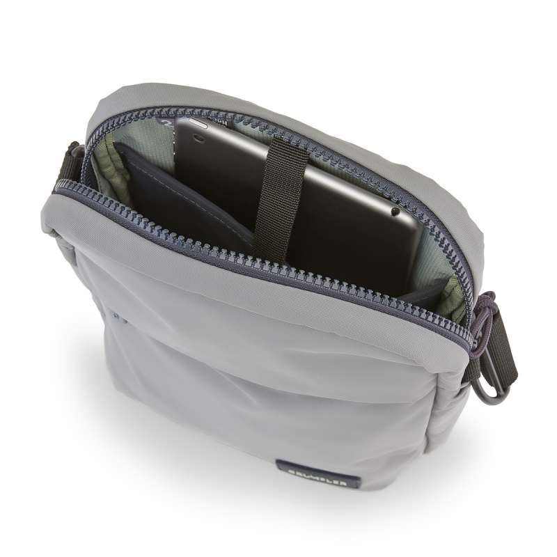 Crumpler megamorph online sling bag