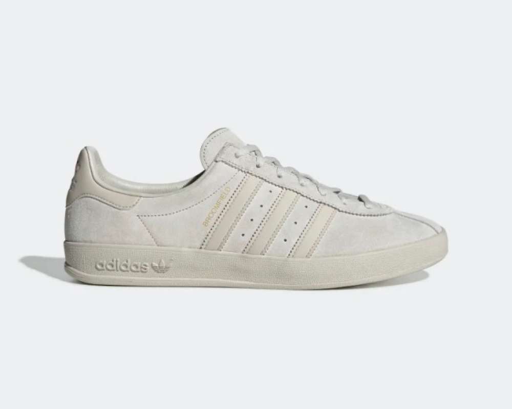 adidas 42 2 3