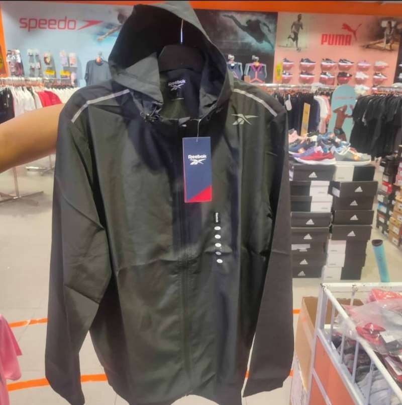 Jaket running reebok sale