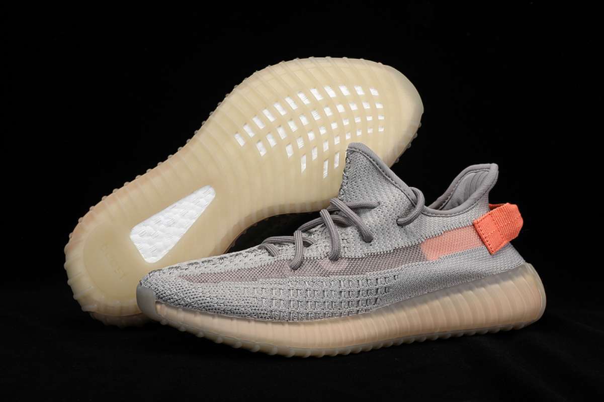 yeezy 350 v2 womens