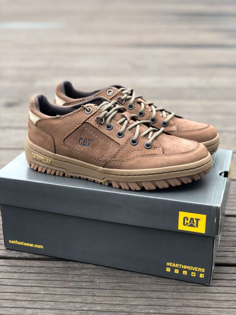 leather sneakers for work