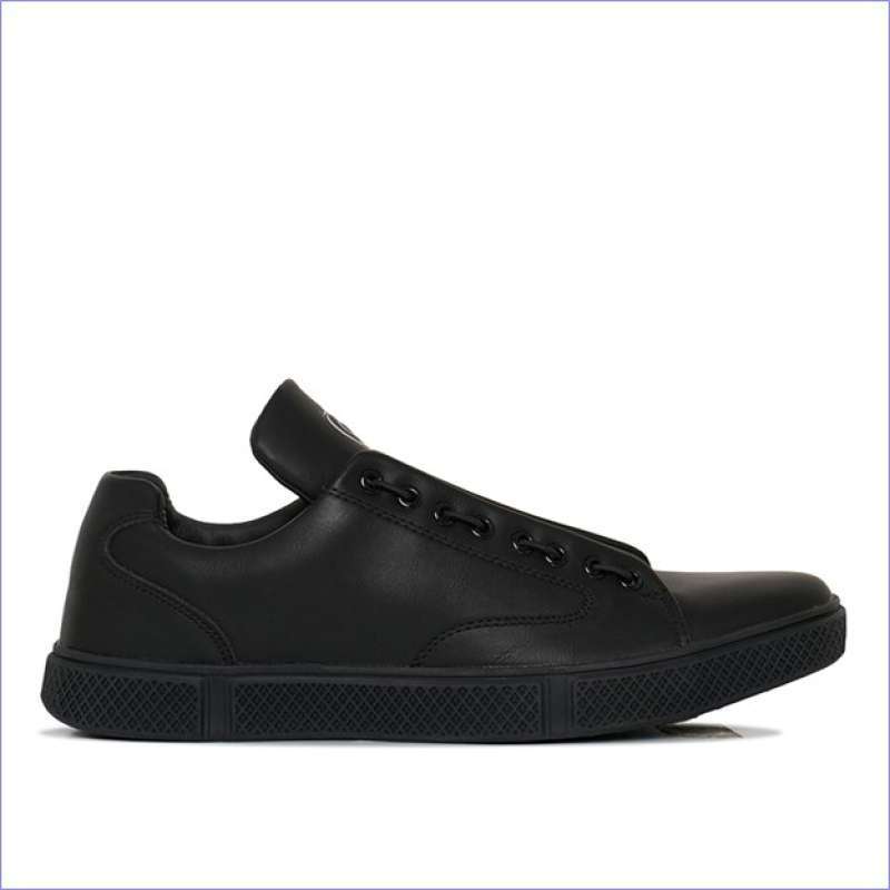 black plain sneakers