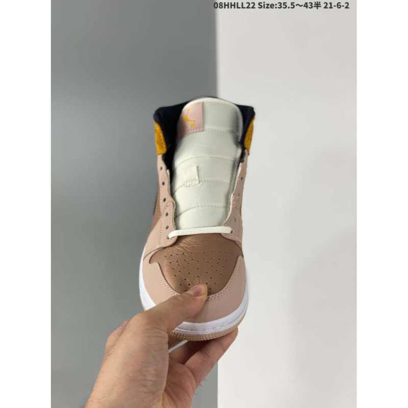 Jual Original NIKE AIR JORDAN 1 Mid se particle Beige medium top light pink  orange milk tea NIKE AIR JORDAN AJ1 NIKE AIR JORDAN generation 1 NIKE AIR  JOR di Seller Lan