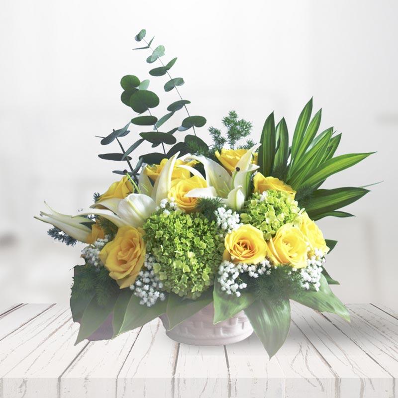 Jual Fiori And More Florist Summer Vibes Table Flowers Online Oktober 2020 Blibli Com