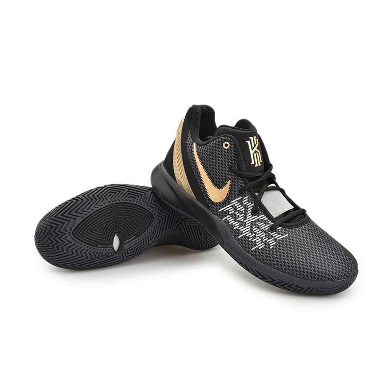 kyrie flytrap harga