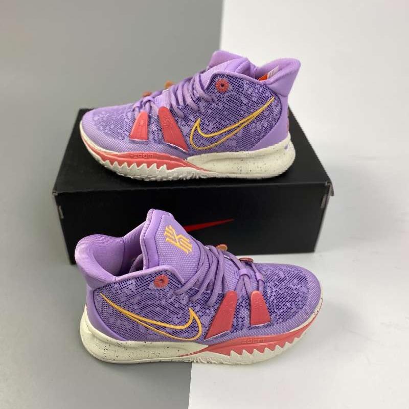 Jual NIKE Kyrie pre heat EP Owen full embroidered details precise  restoration built-in MD cushioning in the heel dc0588-003 53h617l12 40  37 di Seller Liu Tao Putian, China Blibli