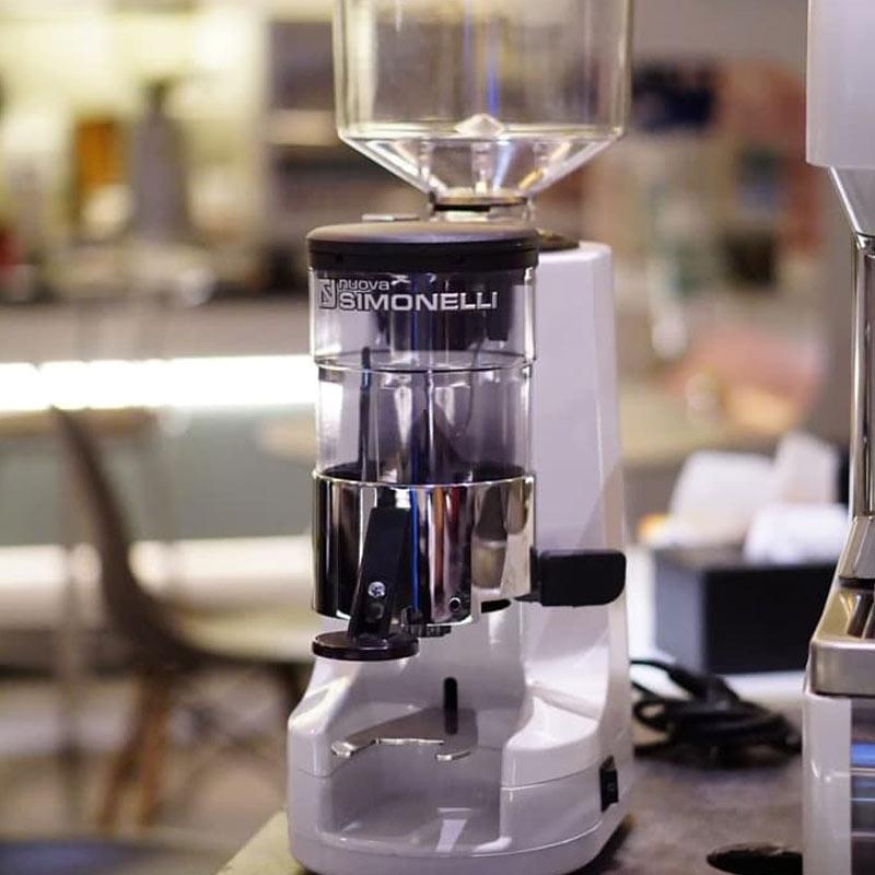 Jual Nuova Simonelli Mdx Doser Penggiling Kopi Online Februari 2021 Blibli
