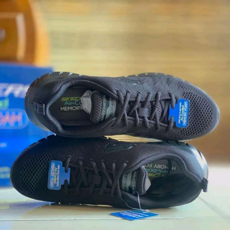 52819 skechers 2024