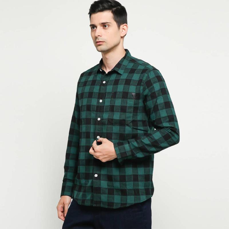 Jual Emba Jeans Shirt Nuvare One Kemeja Pria Green 113 36901 50 Online November 2020 Blibli Com