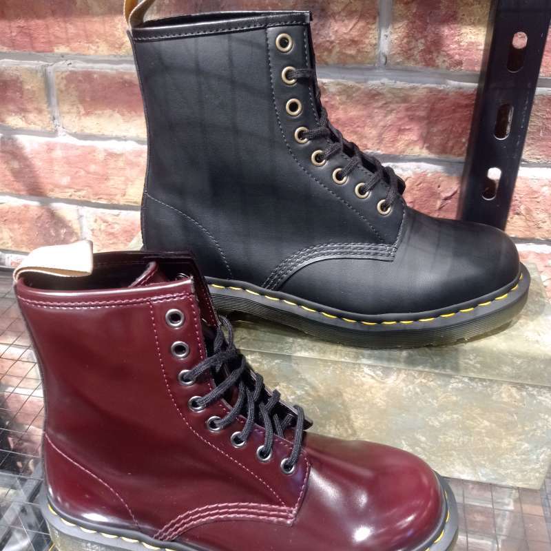 SALE DOCMART DR MARTENS 1460 VEGAN MAROON BLACK 36 45 NEW ORIGINAL