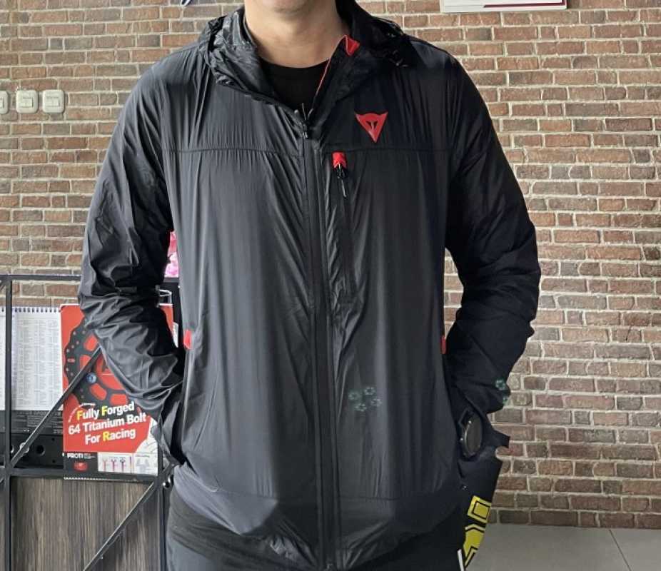 Dainese windbreaker hot sale