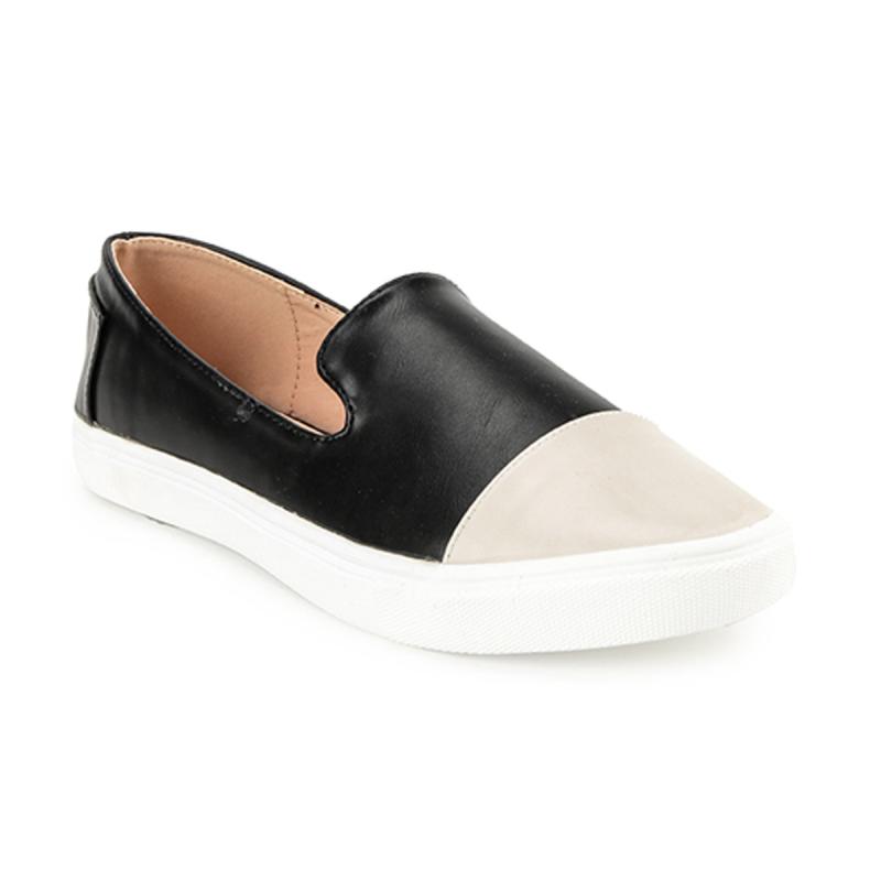 Sepatu head discount over heels