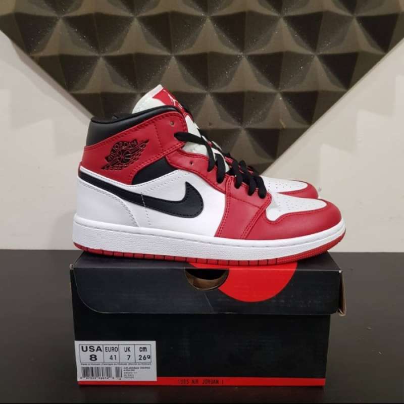 Jordan 1 mid chicago hotsell 37