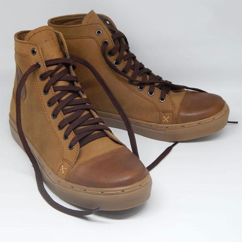 sepatu sneakers boot