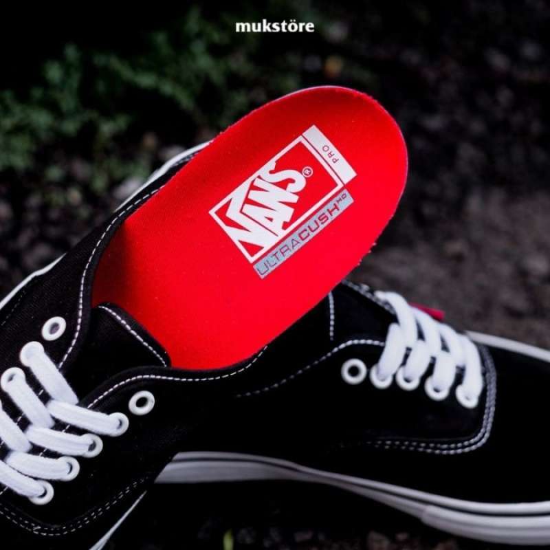 Vans authentic pro black white online