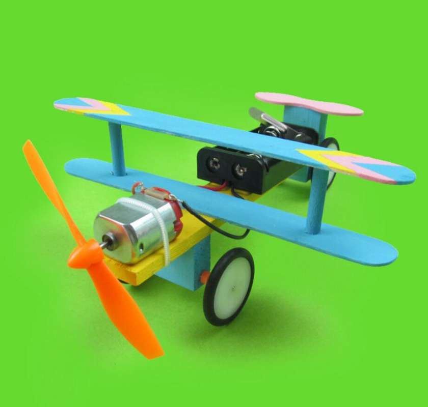 Jual Mainan Elektronik Pesawat Rakitan Mesin Dinamo Hf2205 Brown Murah Mei 2021 Blibli