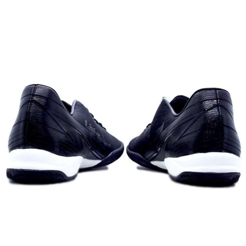 Jual Sepatu Futsal Specs Accelerator Lightspeed 20 In 401416 Online Oktober 2020 Blibli Com