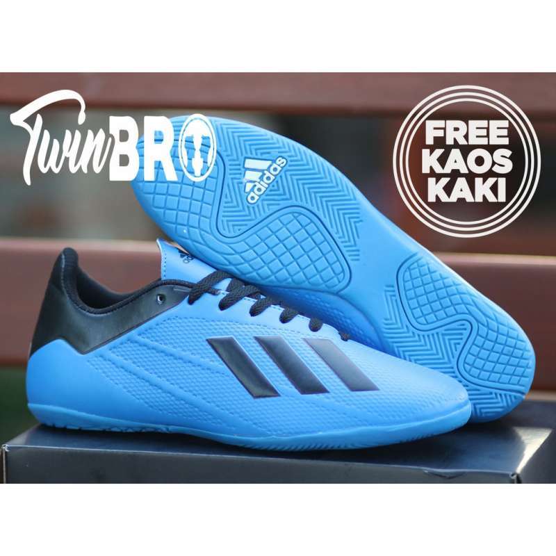 X18 futsal clearance
