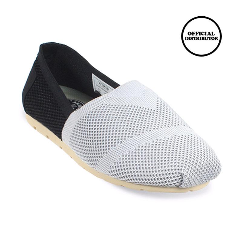Wakai slip on clearance