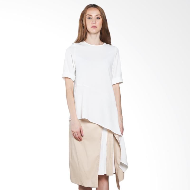 Shopatvelvet Qua Top Atasan Wanita - White