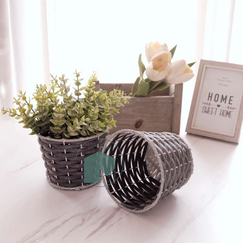 Pot Vas Bunga Planter Tanaman Hias Motif Rotan Nordic Plastik Awet Indoor Outdoor Dekorasi Rumah Terbaru Juli 2021 Harga Murah Kualitas Terjamin Blibli