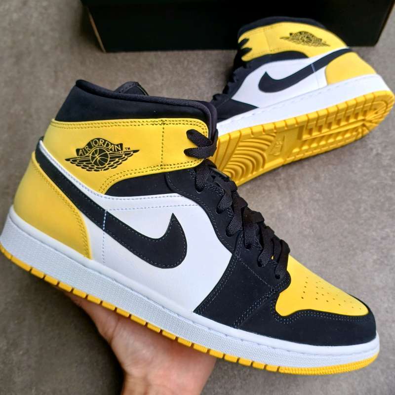 aj1 mid yellow toe