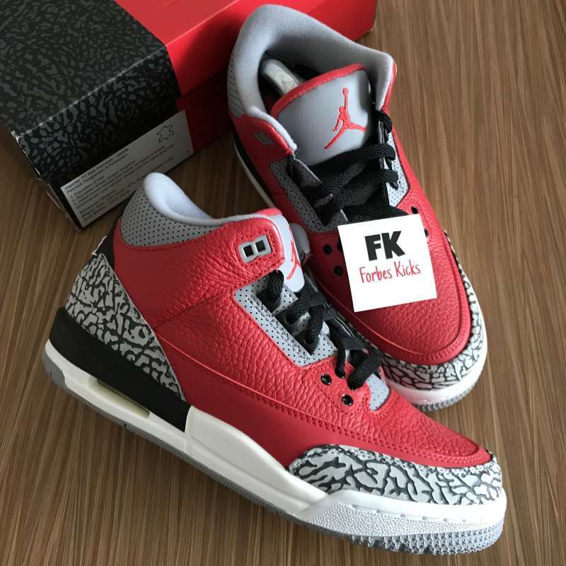 Jual Air Jordan Retro SE Fire Red Unite || Unc Black Cement Di