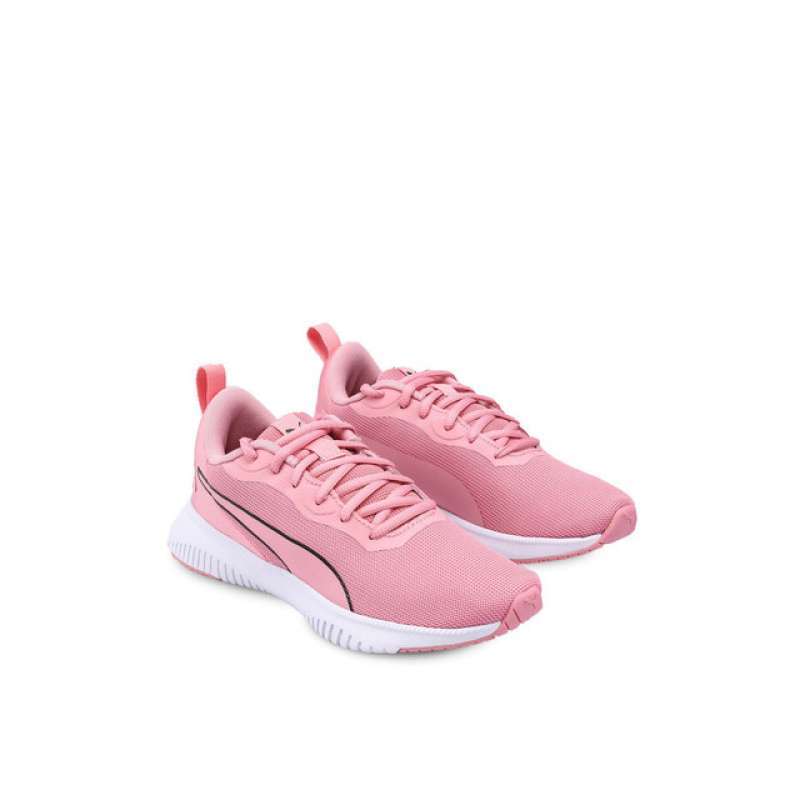 puma youth trainers