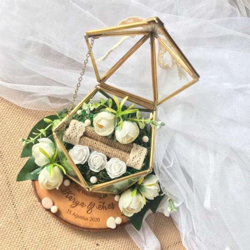 Promo Ring Bearer Tempat Cincin Terarium Dengan Alas Kayu Grafir