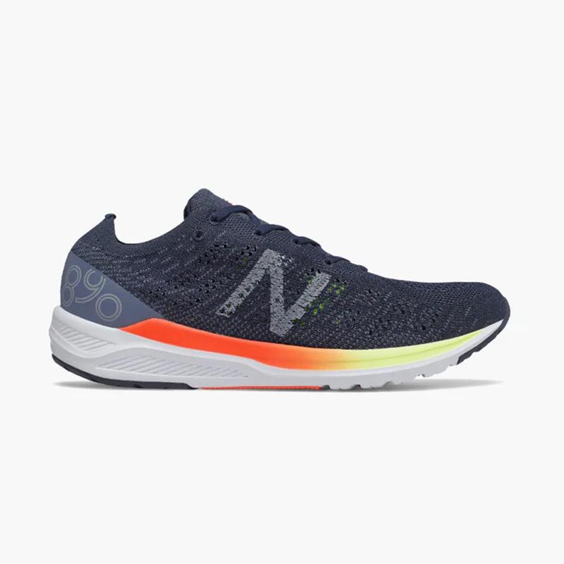 sepatu running new balance