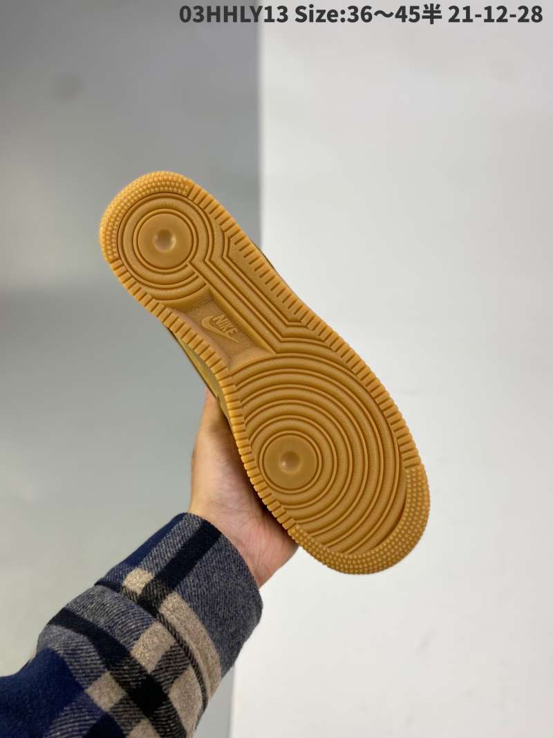 Sepatu basket lari olahraga 
