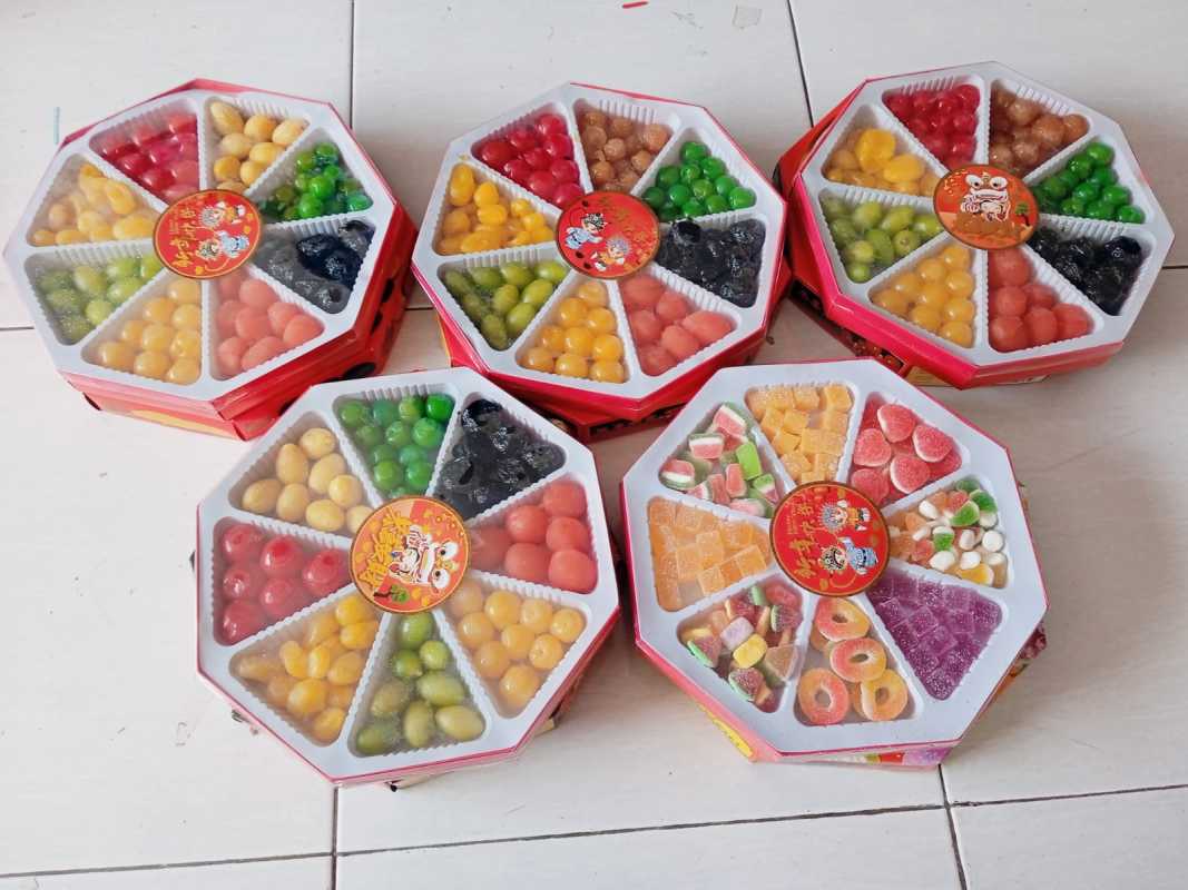 Promo Manisan Imlek / Manisan Aneka Buah Kotak Edisi Imlek 600gr Diskon 23% di Seller ToserbaJaya - Neglasari, Kota Tangerang | Blibli