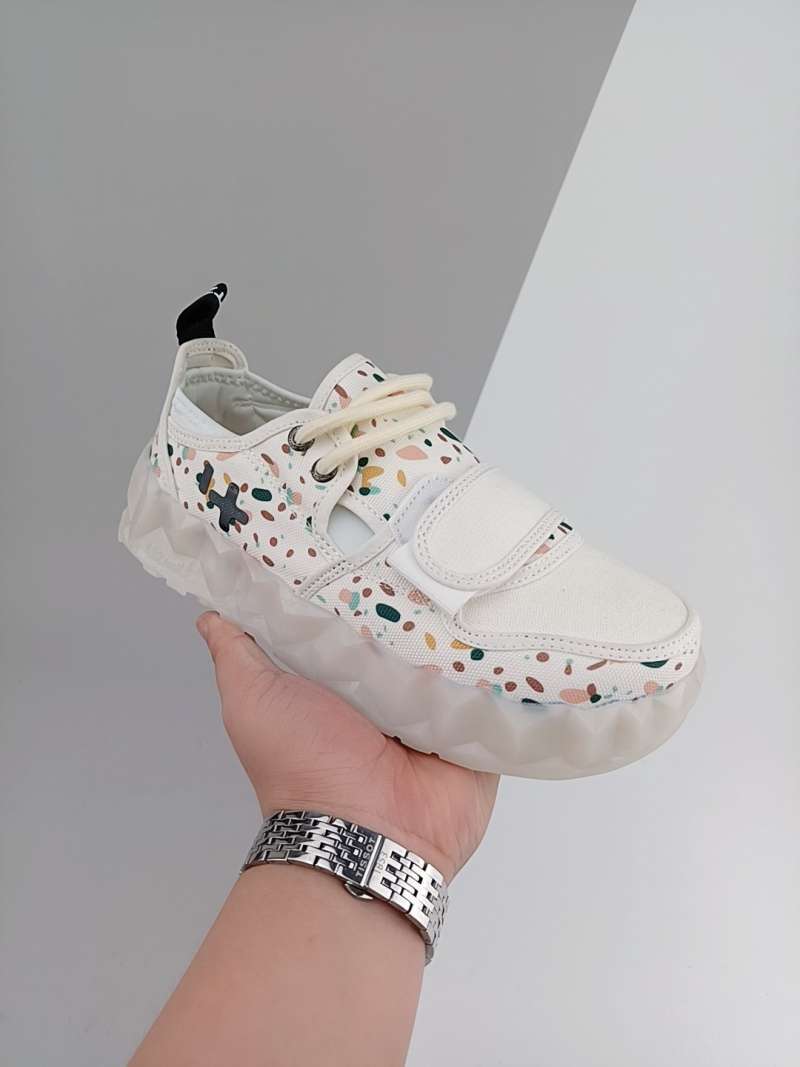 cute canvas shoes