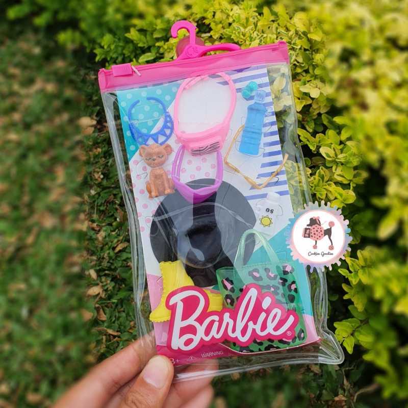 Barbie Wildlife Fashion Storytelling Pack