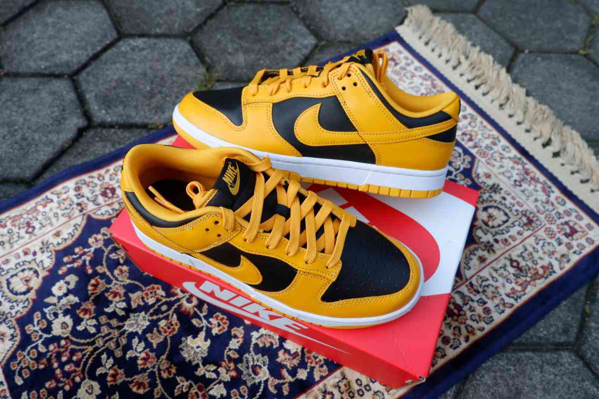 goldenrod sb dunk