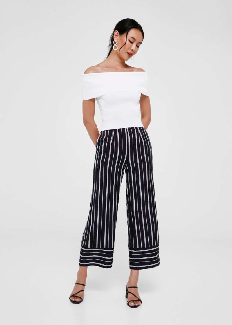 Promo Taria Off Shoulder Knit Top 